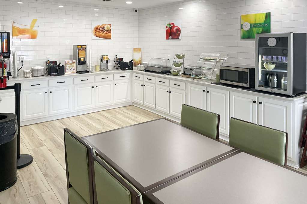 Quality Inn Richmond - photo 33