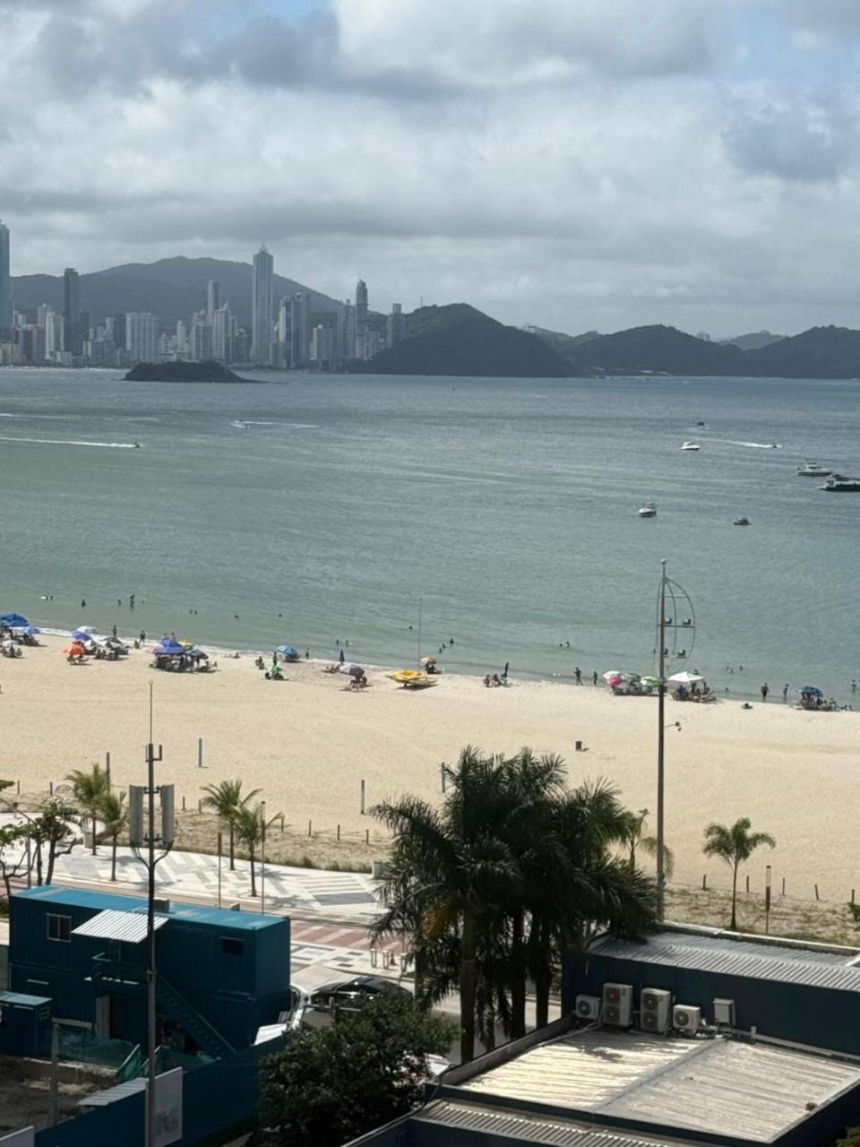 Luxo e moderno em um único lugar com máximo conforto e ótima localização