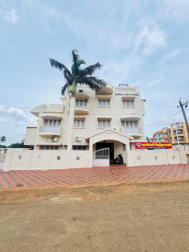 Maganlal Mehta Bhavan — hotel in Tharangambadi