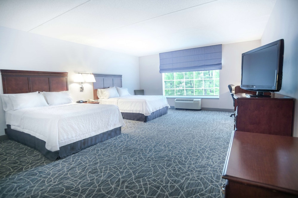 Hampton Inn & Suites Berkshires Lenox - photo 26