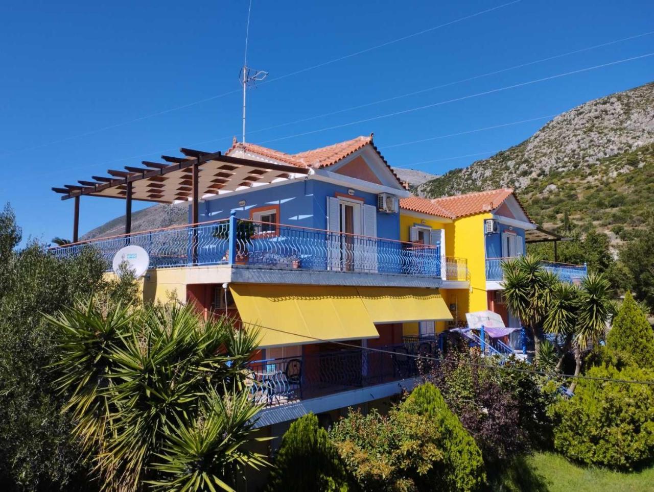 Spyros Apartment — 4-Star Luxury Hotel in Markopoulo, Greece