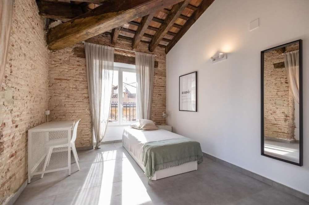 Residencia Trinitarios - last minute hotel in Valencia