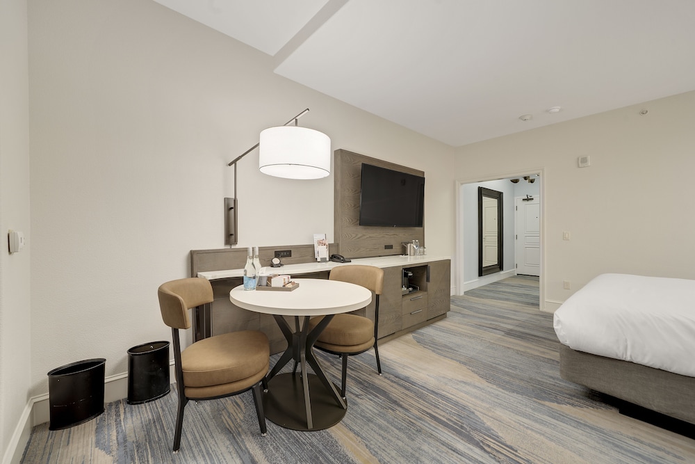 The Westin Sacramento Riverfront Hotel & Spa - photo 9
