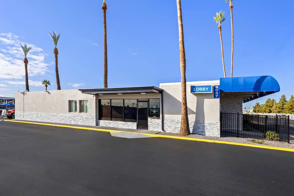 Surestay by Best Western Phoenix Airport near Downtown - photo 2