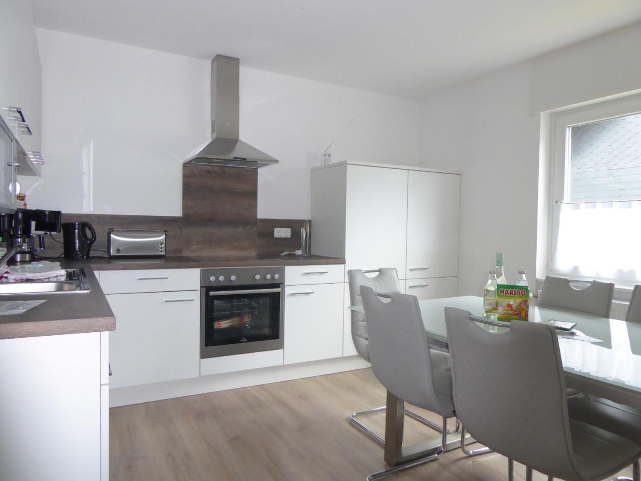 Paris Winterberg Ferienwohnung 6 Pers WiFi in City near Lift — 4-Star Luxury Hotel in Winterberg, Germany