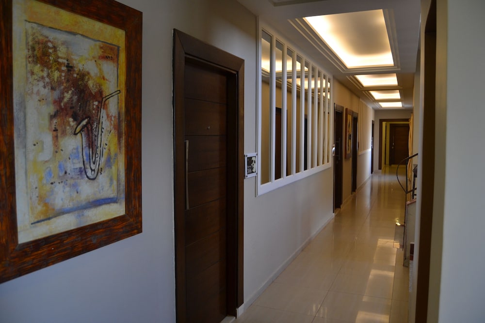 Platinum Hotel — Tyre — photo 3