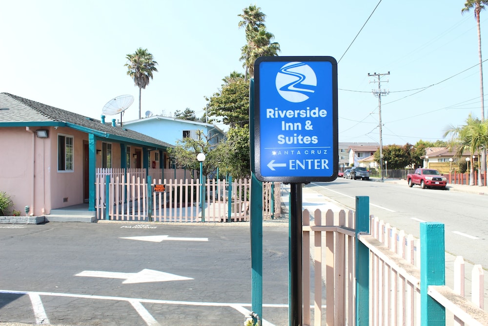 Riverside Inn & Suites Santa Cruz - photo 2