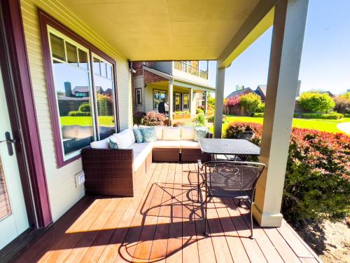 Riley`s Mountain View — 4-Star Luxury Hotel in Sisters, United States