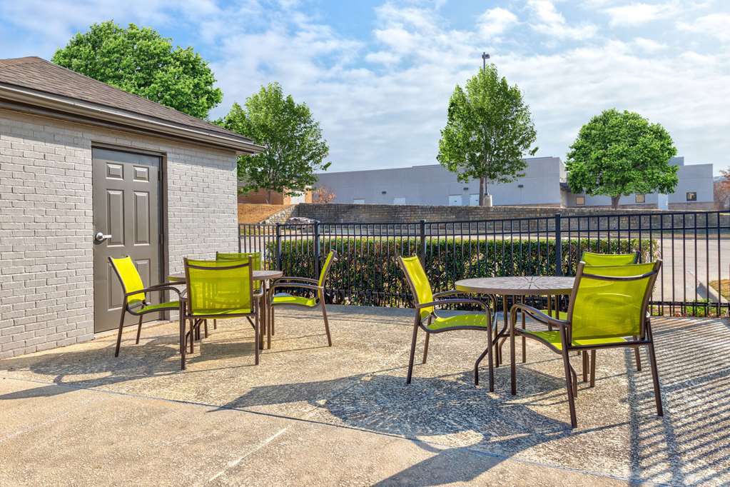 Hawthorn Extended Stay by Wyndham Bedford Dallas - photo 10