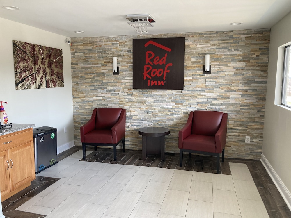 Red Roof Inn Walton Richwood - photo 4