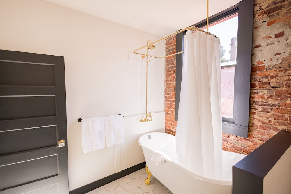 Speakeasy Suites - photo 36