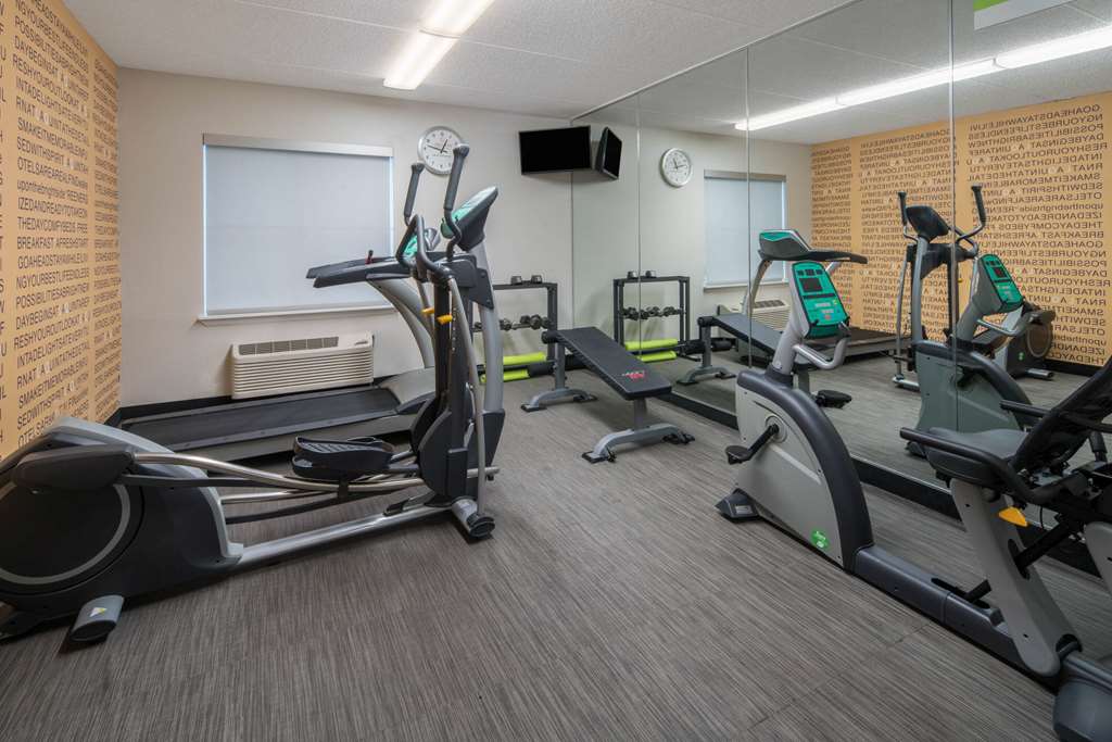 La Quinta Inn & Suites by Wyndham Naples East - photo 9