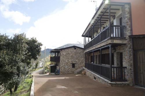O Palleiro do Pe do Forno — hotel in Borrenes