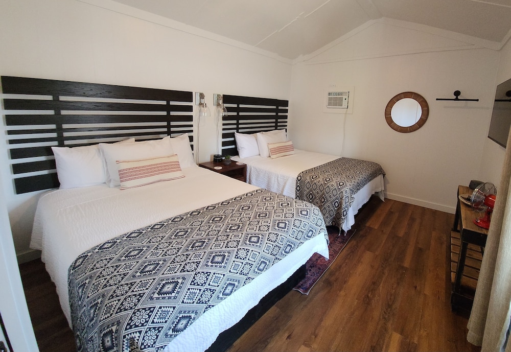 The Lakehouse Inn at Sledd Creek - photo 16