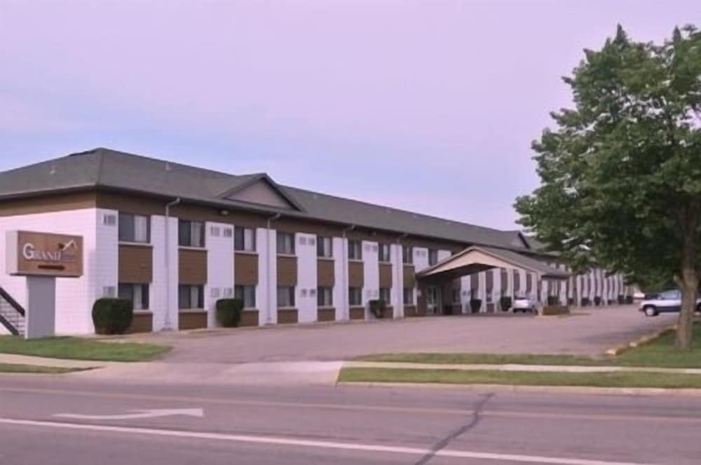 Grand Inn Fargo - photo 37