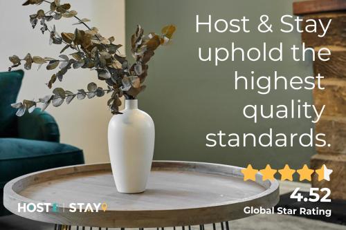 Host Stay Fawcett Cottage