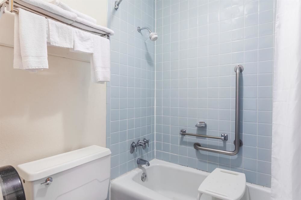 Days Inn Mcdonough - photo 3