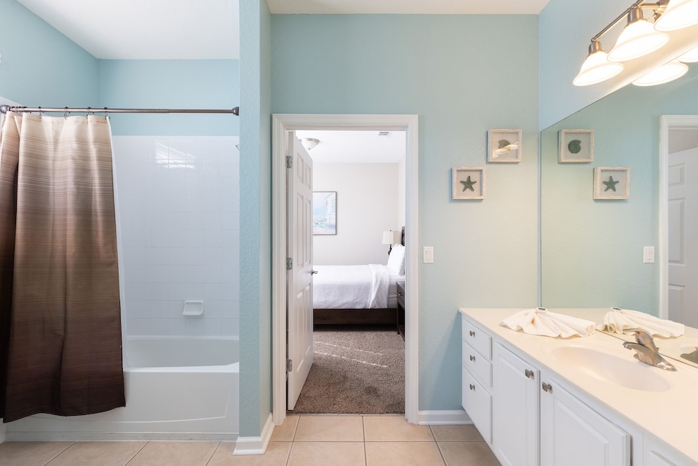 Vista Cay by Orlando Resort Rentals on Universal Boulevard - photo 88