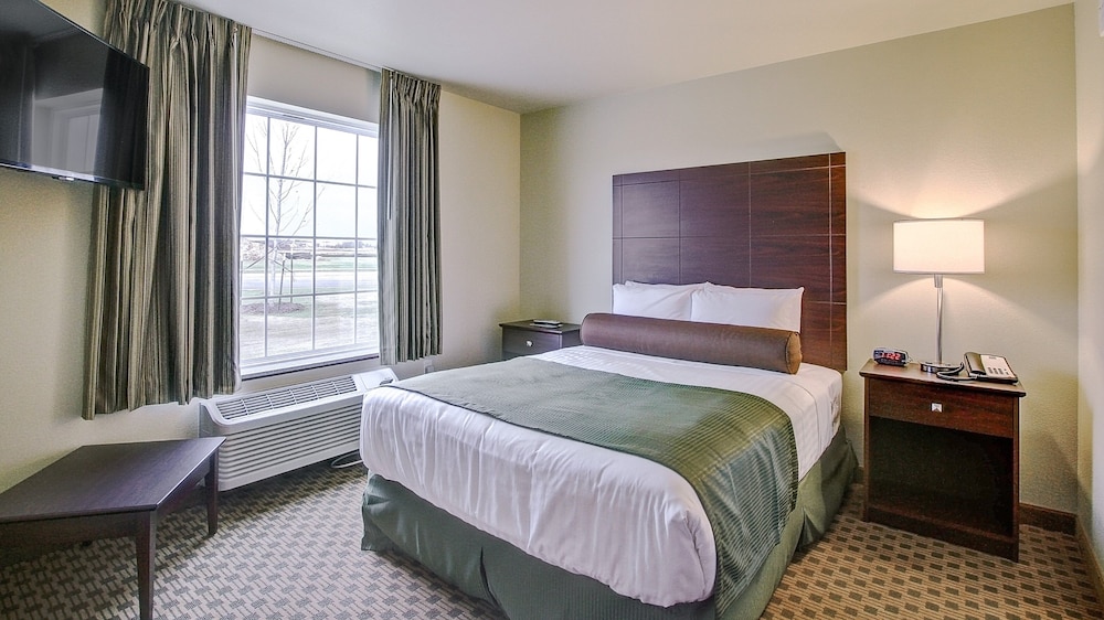 Cobblestone Hotel & Suites Pulaski Green Bay - photo 19