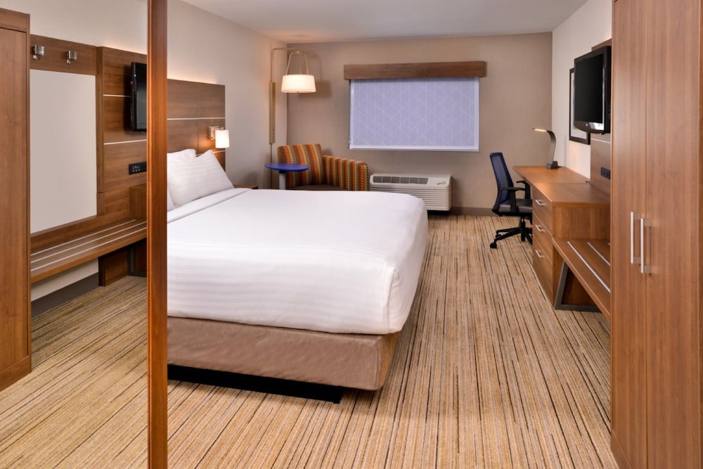 Holiday Inn Express Walnut Creek by IHG - photo 16