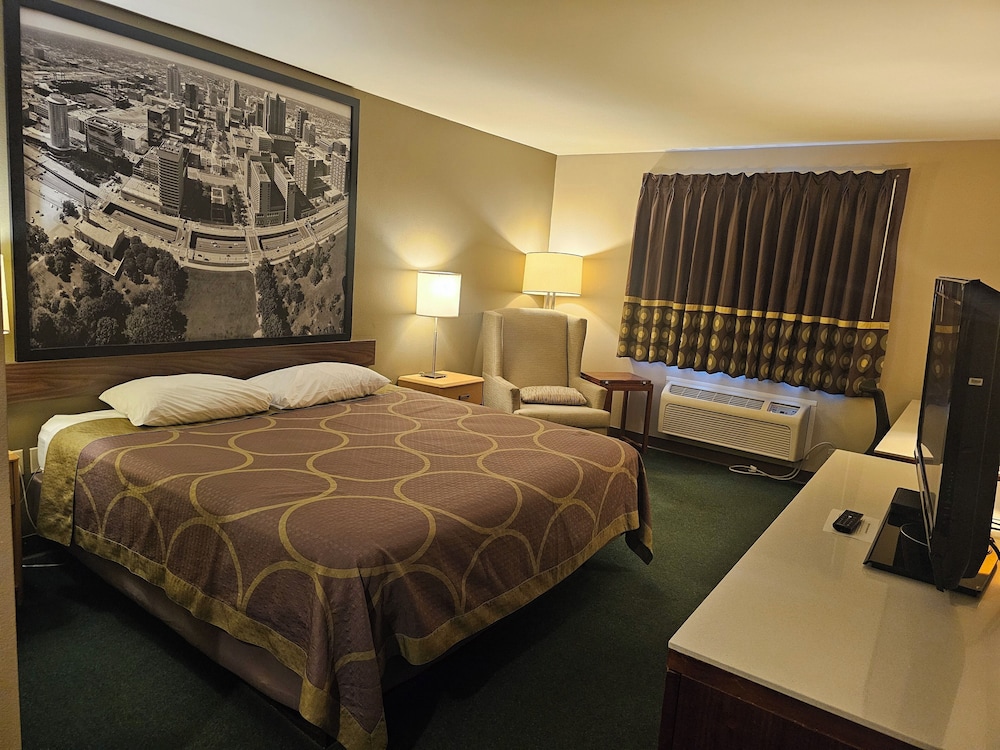 Super 8 by Wyndham Ava - photo 29