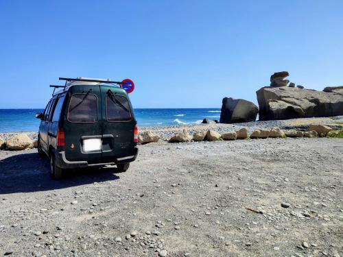 Simple Old Campervan To Rent for Over 25 Years in Tacoronte, Spain