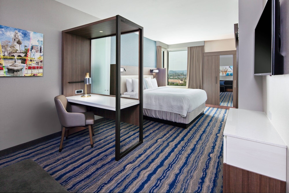 SpringHill Suites by Marriott Escondido Downtown - photo 9