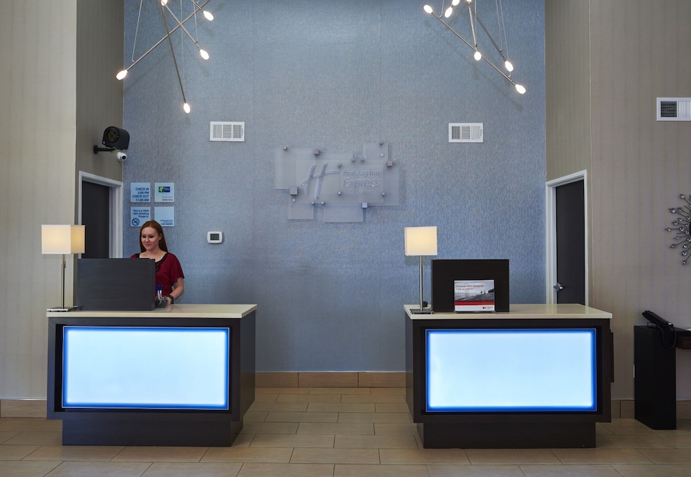Holiday Inn Express & Suites Birmingham South Pelham by IHG - photo 34
