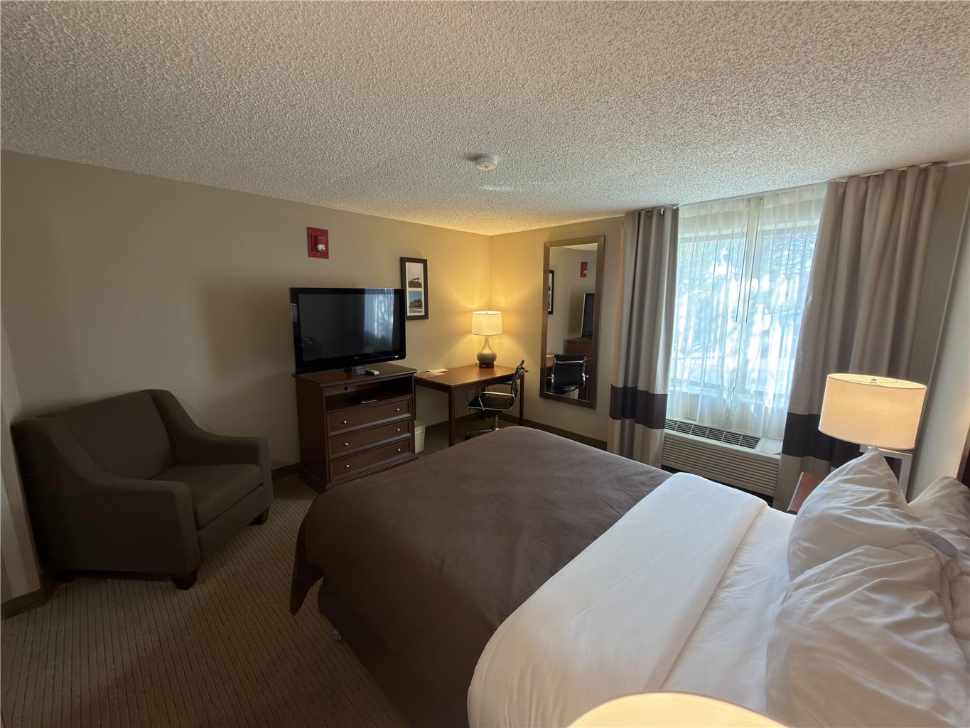 Wingate by Wyndham Utica - photo 5