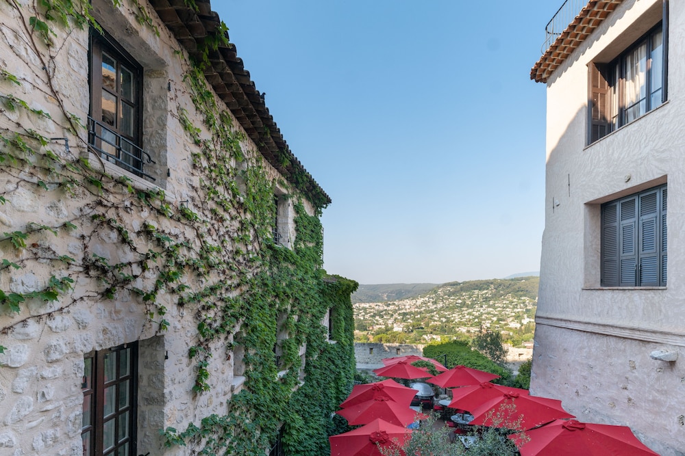 Hotel Le Saint Paul - carbon neutral hotel in Saint-Paul-De-Vence