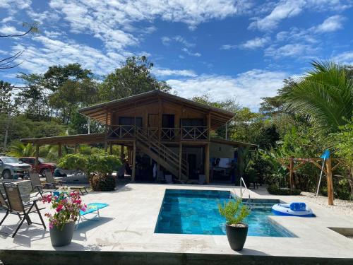 Casa Gratitud — 4-Star Luxury Hotel in Paquera, Costa Rica