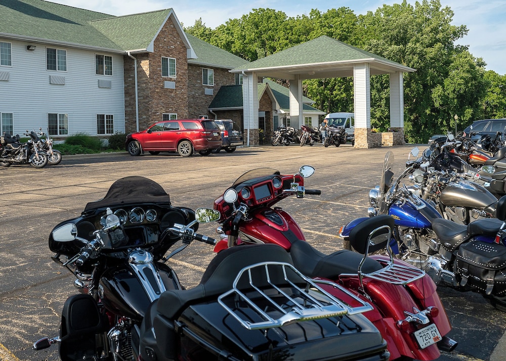 Savanna Inn & Suites - photo 42