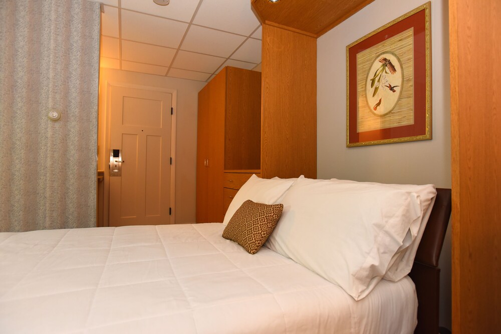Forest Glen Inn - photo 14