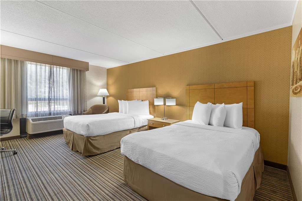 Best Western Royal Plaza Hotel & Trade Center - photo 24