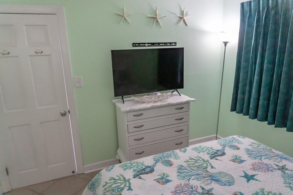 Bluewater Resort 403 - photo 9