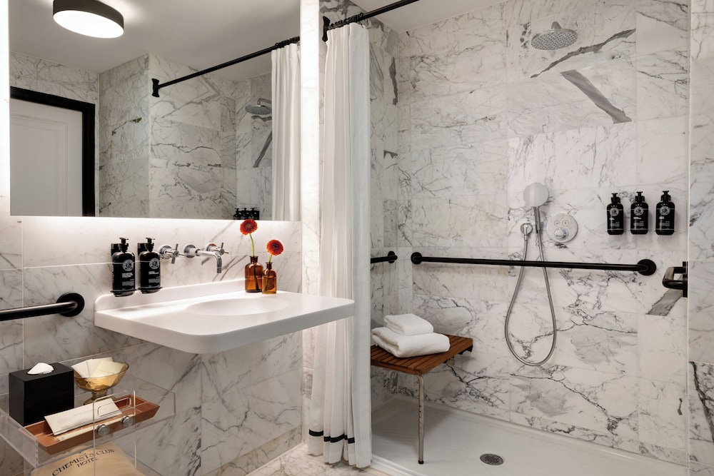 The Chemists Club Hotel - photo 43