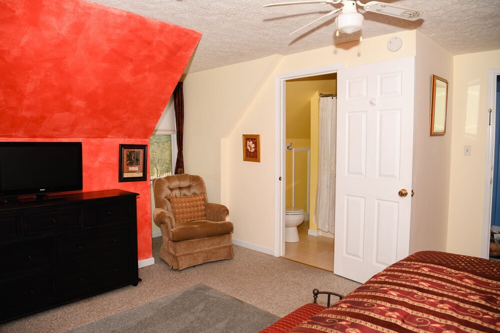 Blacksburg Bed & Breakfast - photo 13