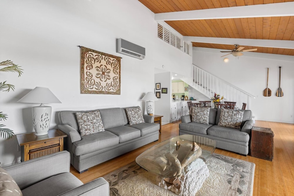 Kona Coast Resort At Keauhou Gardens 8204 15596225 — Kailua Kona