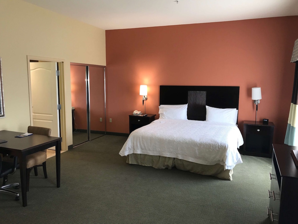 Hampton Inn & Suites Austin Lakeway - photo 13