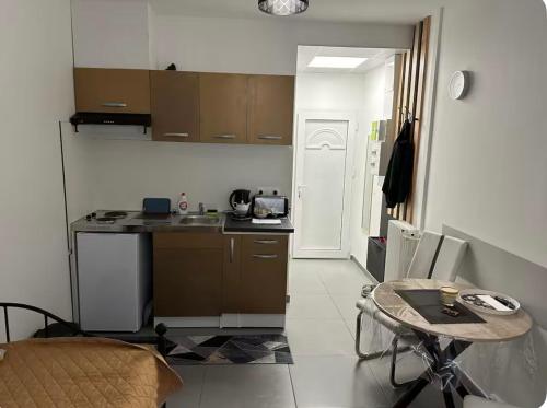 Studio Elevenstar in Aubervilliers, France