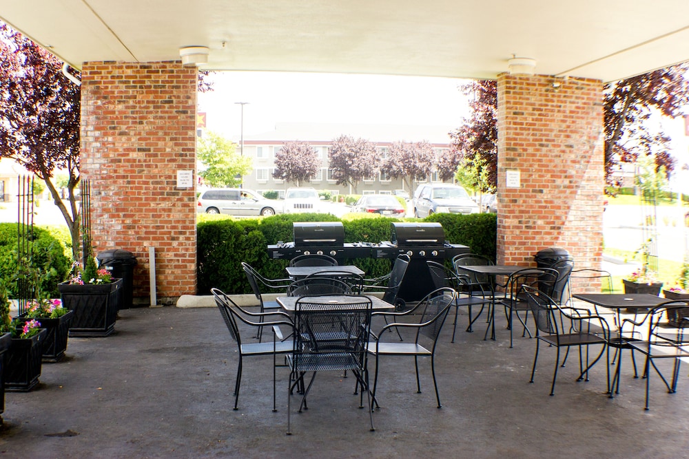 Inn At Moses Lake - photo 58