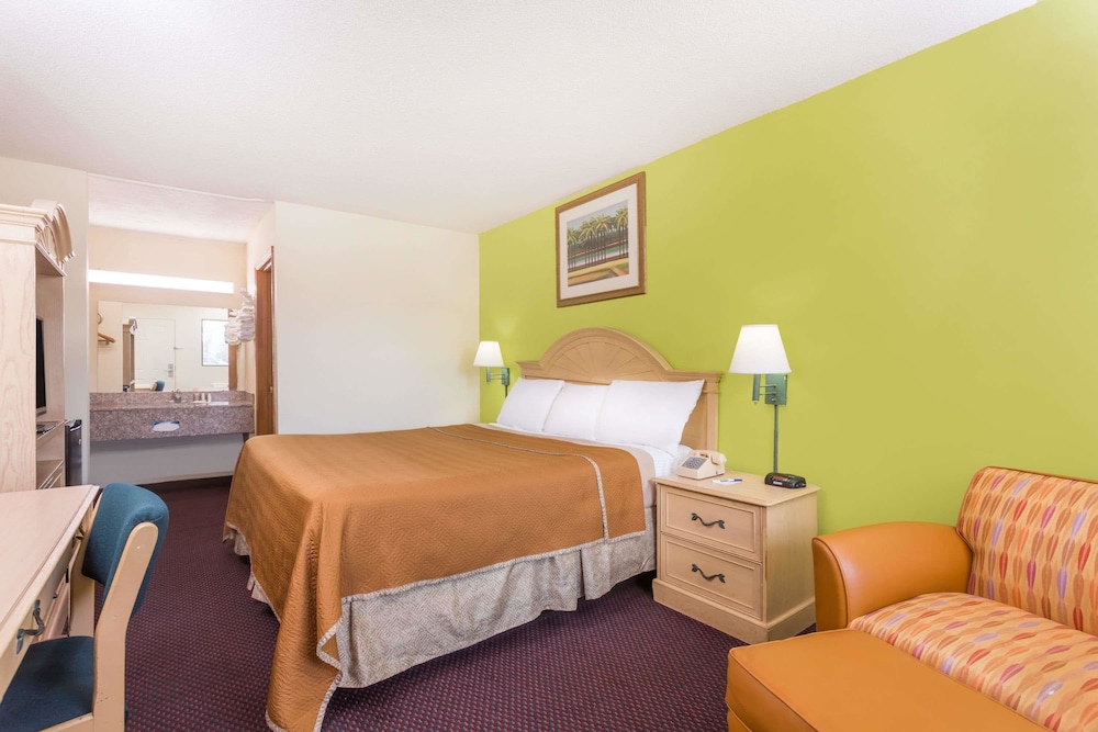 Travelodge by Wyndham Cordele - photo 3