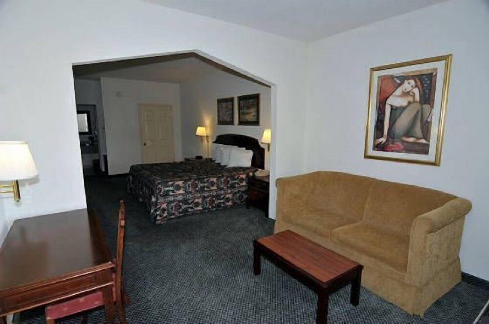 Fairview Suites - photo 19