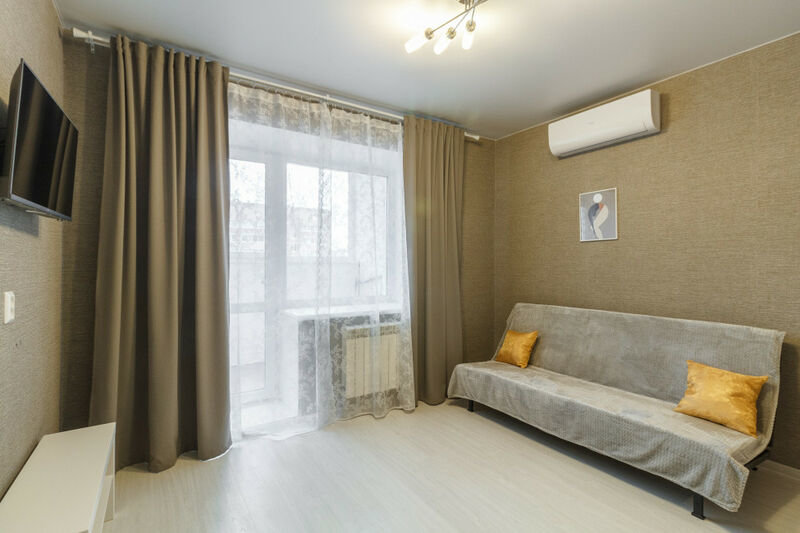 Two Pillows on avenue Scheksninskij bld. 8 in Cherepovets, Russia