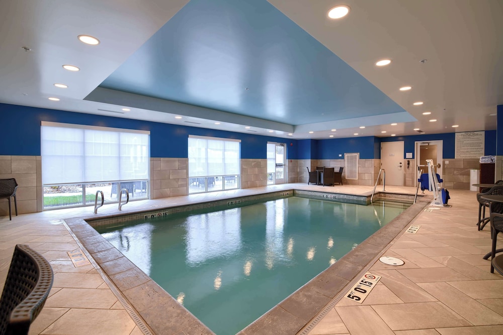 Hampton Inn Lincoln White Mountains - photo 23