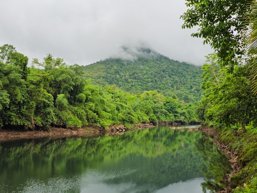 Puprai Tarnnarm Resort — hotel in Thong Pha Phum