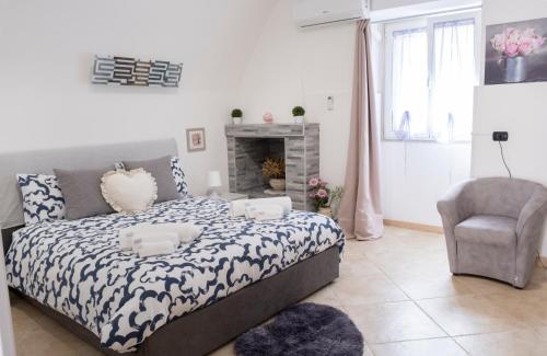 Elly s House — 4-Star Luxury Hotel in Bari, Italy