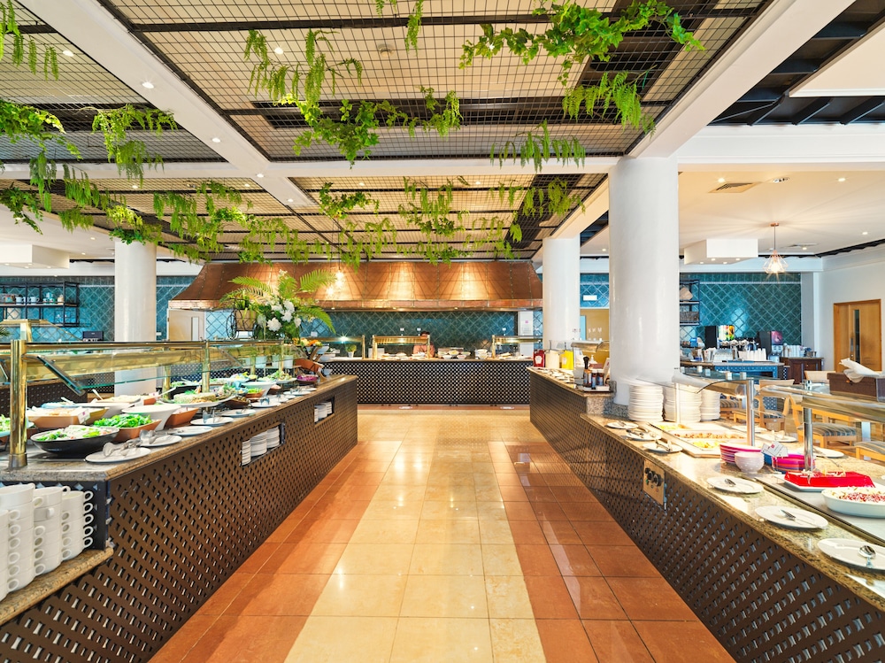 מזון ומשקאות