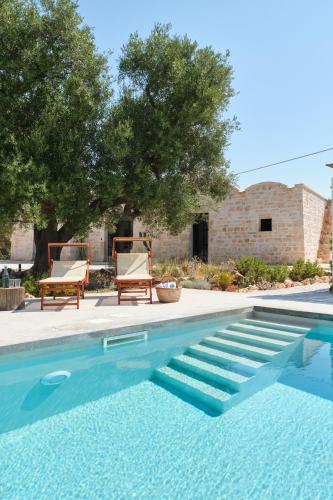 Casa Petra villa privata con piscina — 4-Star Luxury Hotel in Ceglie Messapica, Italy