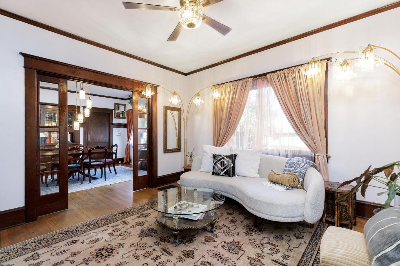 The Betty A 1920s Vintage Bungalow — 4-Star Luxury Hotel in Portland, United States